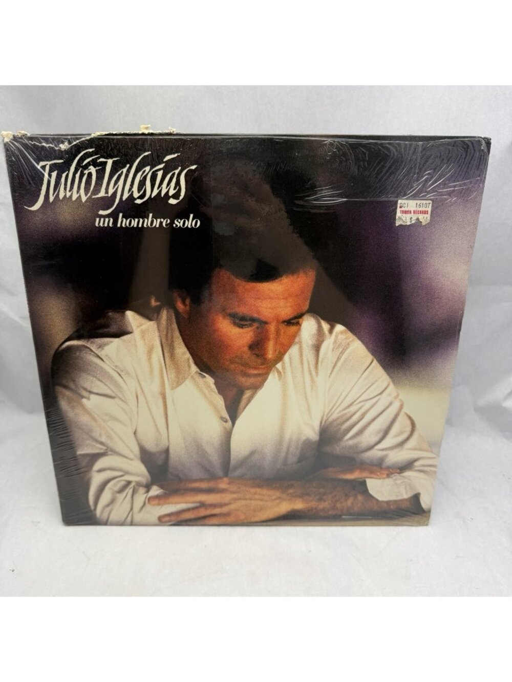 Un Hombre Solo LP Julio Iglesias